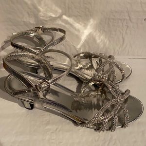 Sz. 9 Silve Slipper 1 inch Heels